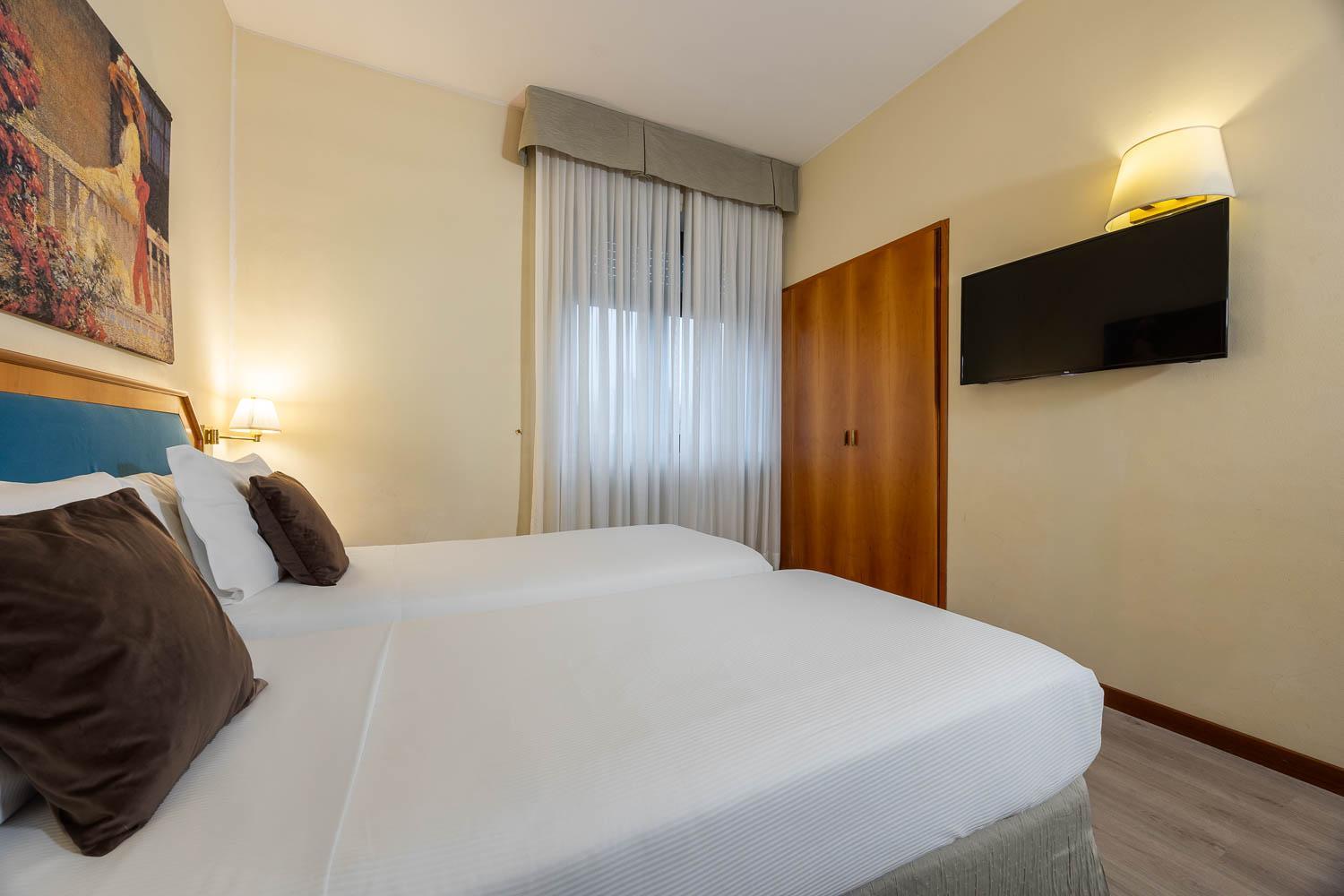 Ih Hotels Milano Eur - Trezzano Sul Naviglio Exteriör bild